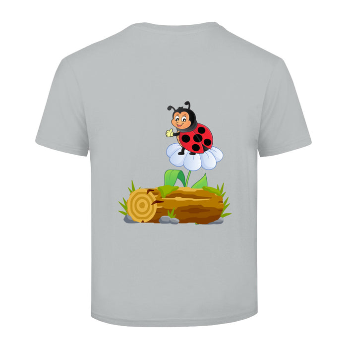 Marienkäfer sitzt auf eine Blume neben ein Baumstamm   Kinder T-Shirt