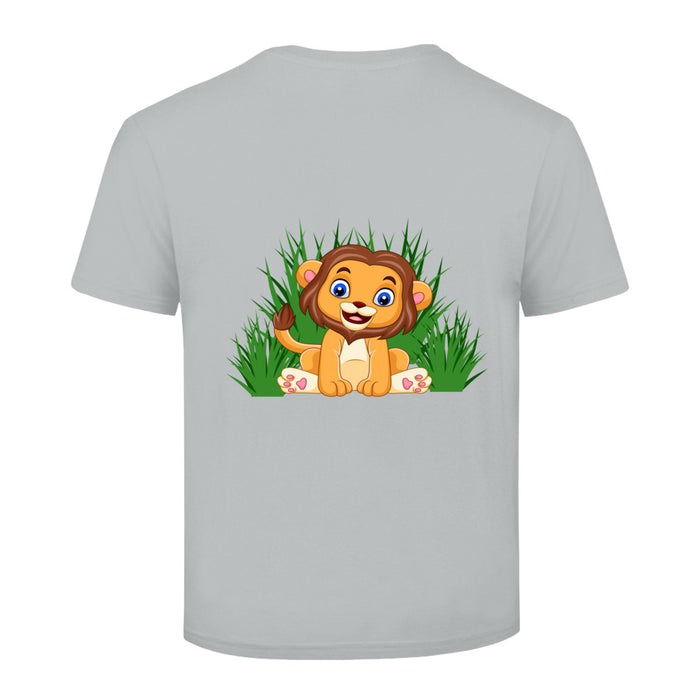 Löwe sitzt im Gras Kinder T-Shirt